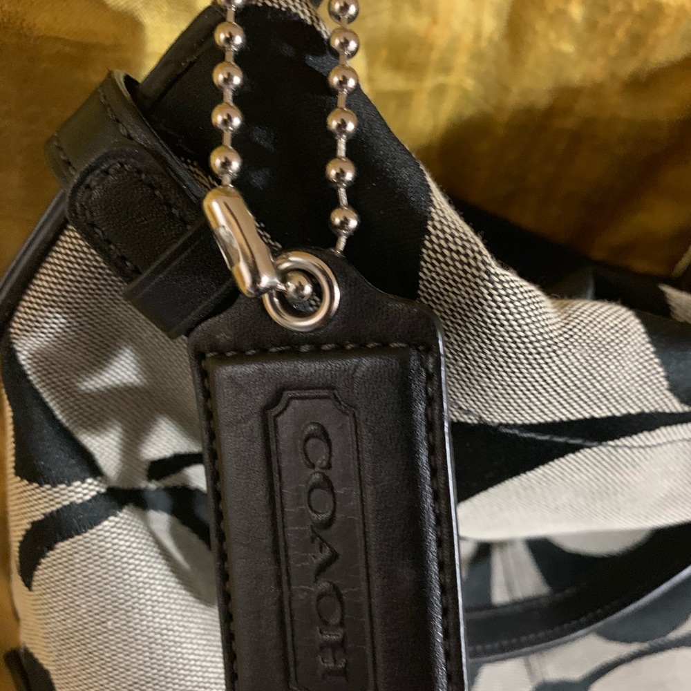 Authentic Coach Purse - Picture 2 of 4